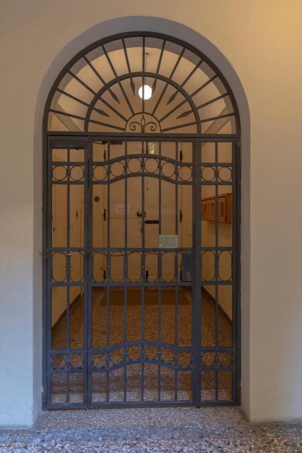 New Loft In The Heart Of Bologna 3 Appartement Buitenkant foto