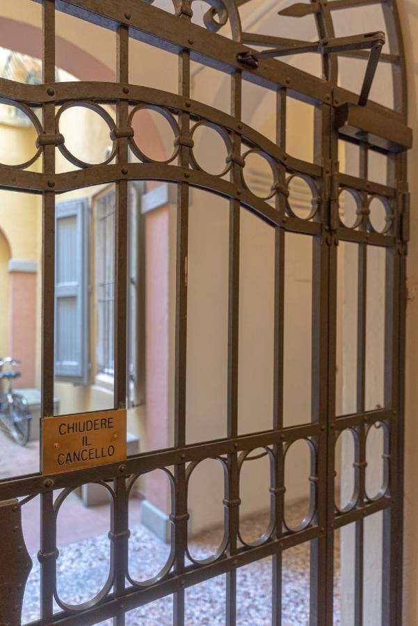 New Loft In The Heart Of Bologna 3 Appartement Buitenkant foto